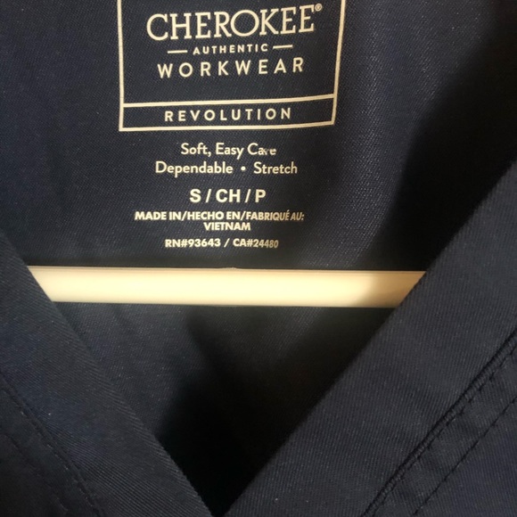 Cherokee Navy Scrub Top Small - Picture 4 of 5